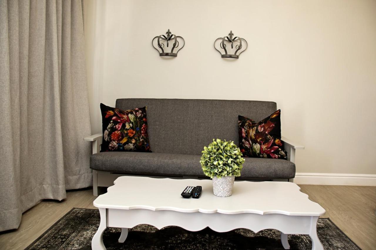French Karoo Guesthouse بوفورت ويست المظهر الخارجي الصورة